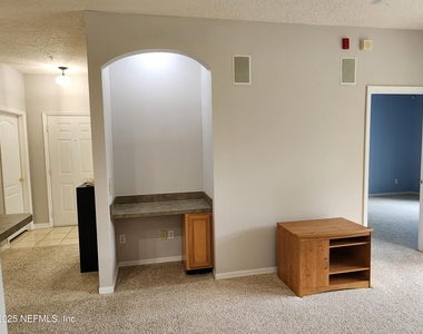 8601 Beach Boulevard - Photo Thumbnail 11