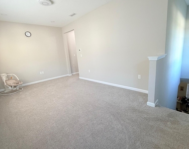 70 Golden Fern Drive - Photo Thumbnail 37
