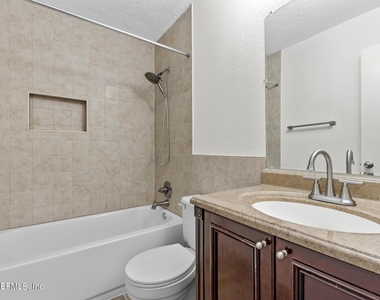 11471 Stinger Way - Photo Thumbnail 18