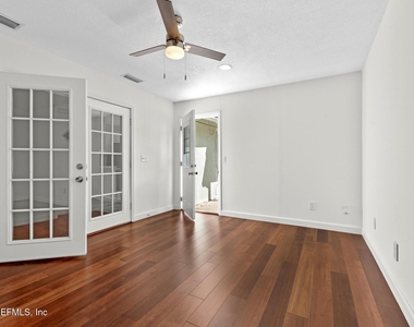 11471 Stinger Way - Photo Thumbnail 11