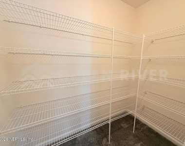 3374 Traceland Oak Lane - Photo Thumbnail 7