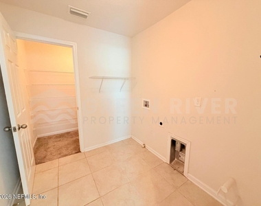 3374 Traceland Oak Lane - Photo Thumbnail 33