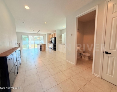 3374 Traceland Oak Lane - Photo Thumbnail 3