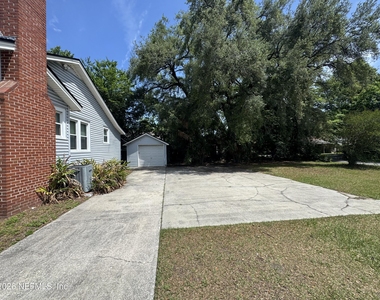 3609 Dellwood Avenue - Photo Thumbnail 3