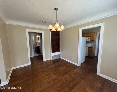3609 Dellwood Avenue - Photo Thumbnail 10