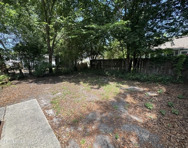 3609 Dellwood Avenue - Photo Thumbnail 5