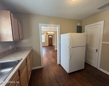 3609 Dellwood Avenue - Photo Thumbnail 14