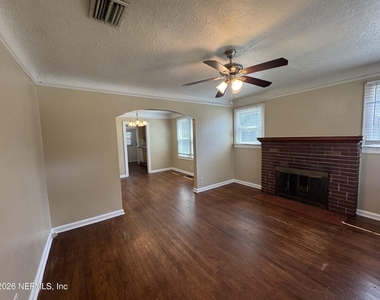 3609 Dellwood Avenue - Photo Thumbnail 8