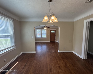 3609 Dellwood Avenue - Photo Thumbnail 11