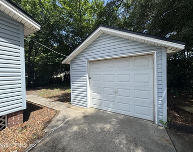 3609 Dellwood Avenue - Photo Thumbnail 4
