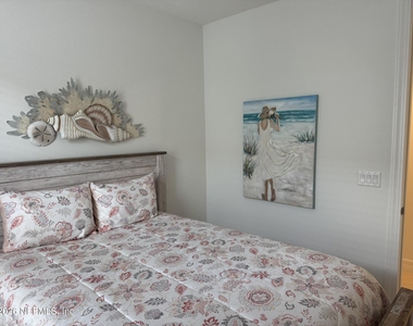 722 Cool Breeze Way - Photo Thumbnail 19
