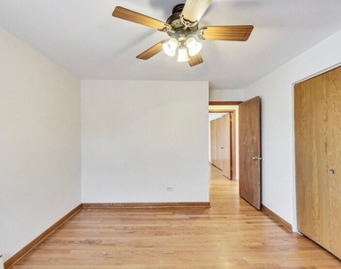 4933 N Lester Avenue - Photo Thumbnail 6