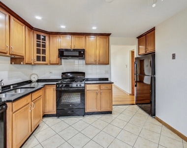 4933 N Lester Avenue - Photo Thumbnail 1