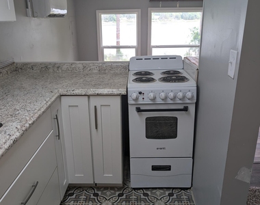 220 Mirror Lake Drive - Photo Thumbnail 2