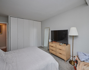 211 E Ohio Street - Photo Thumbnail 8