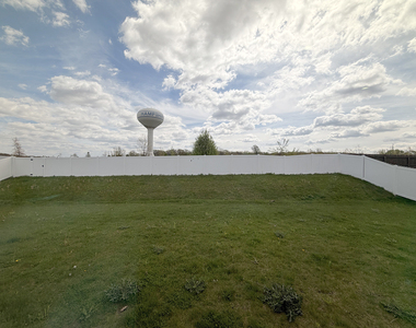 651 Olive Lane - Photo Thumbnail 18