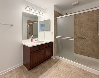 651 Olive Lane - Photo Thumbnail 13