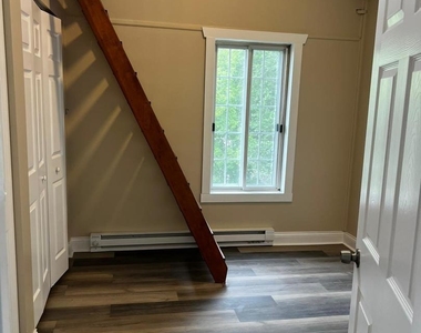 10102 Main Street - Photo Thumbnail 2