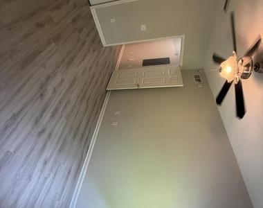 8235 Lobster Bay Court - Photo Thumbnail 33