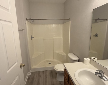8235 Lobster Bay Court - Photo Thumbnail 25