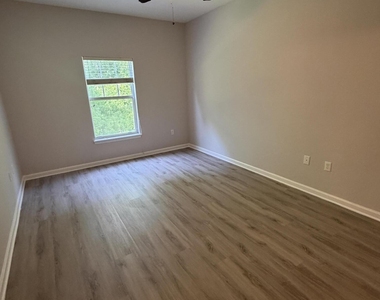 8235 Lobster Bay Court - Photo Thumbnail 22