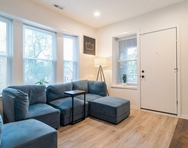 3639 W Iowa Street - Photo Thumbnail 1