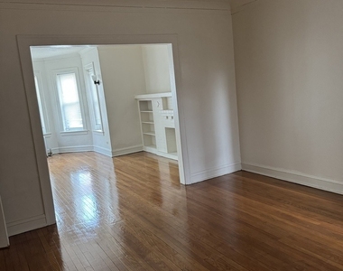 6523 S Greenwood Avenue - Photo Thumbnail 2
