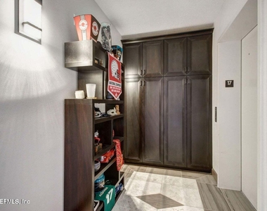 1431 Riverplace Boulevard - Photo Thumbnail 31