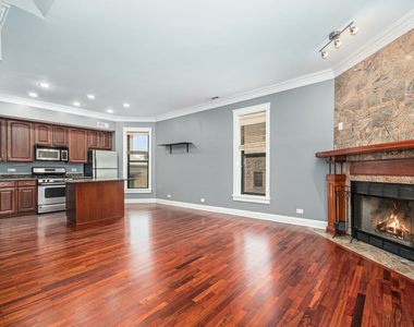 747 N Sedgwick Street - Photo Thumbnail 5
