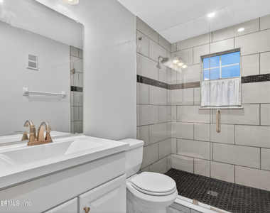 100 Ironwood Drive - Photo Thumbnail 16
