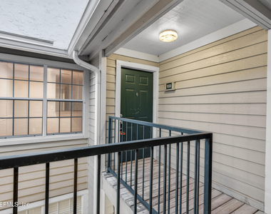 100 Ironwood Drive - Photo Thumbnail 3
