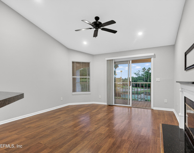 100 Ironwood Drive - Photo Thumbnail 10