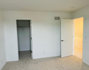 3383 Caledonia Drive - Photo Thumbnail 18