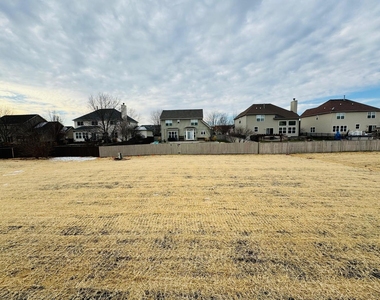 3383 Caledonia Drive - Photo Thumbnail 28