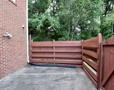 2898 Webb Bridge - Photo Thumbnail 7