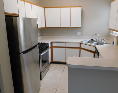 1060 Stillwater Road - Photo Thumbnail 3