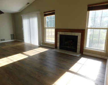 1060 Stillwater Road - Photo Thumbnail 8