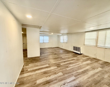 1511 S Palm Avenue - Photo Thumbnail 9