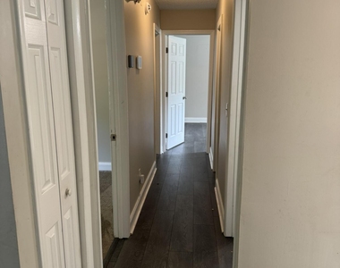 2120 Blair Road S - Photo Thumbnail 12