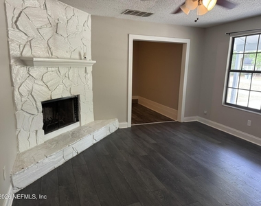 2120 Blair Road S - Photo Thumbnail 7