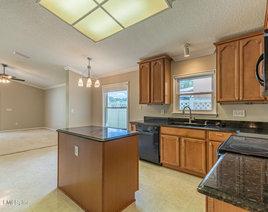 1136 Hyacinth Street - Photo Thumbnail 7