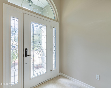 1136 Hyacinth Street - Photo Thumbnail 4