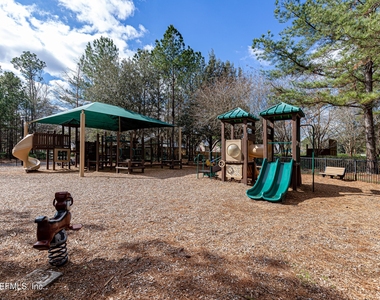 1136 Hyacinth Street - Photo Thumbnail 30