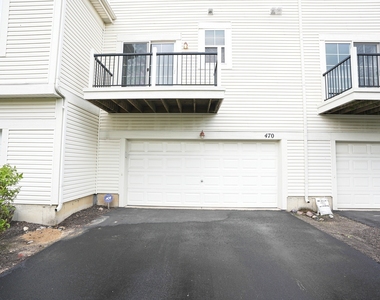 470 Grosvenor Lane - Photo Thumbnail 16
