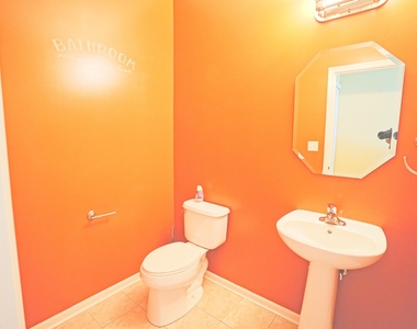 470 Grosvenor Lane - Photo Thumbnail 8