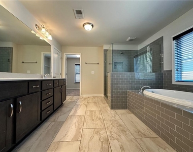 3253 Cavendish Court - Photo Thumbnail 20