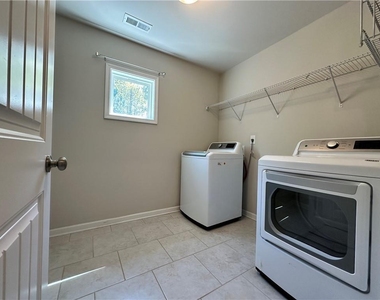 3253 Cavendish Court - Photo Thumbnail 31