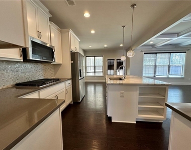 3253 Cavendish Court - Photo Thumbnail 12