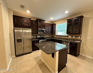 107 San Briso Way - Photo Thumbnail 4