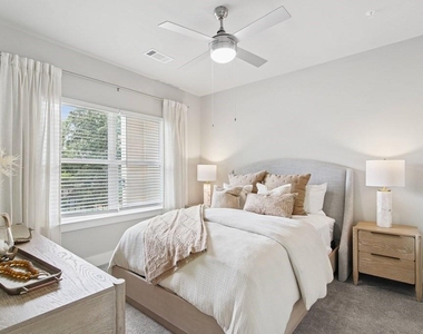 1880 Maple Drive Nw - Photo Thumbnail 23
